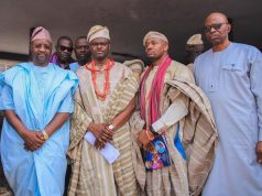Sunday Dare pays Tribute to Chief Alex Akinyele, in Ondo town