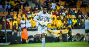 Akpeyi Signs New Deal with Kaizer Chief