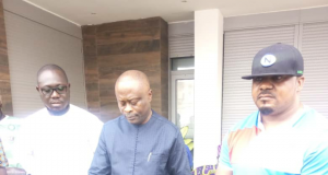 FC Nilayo Pay Condolence Visit To Remo Stars Over Death Of Kazeem Tiamiyu