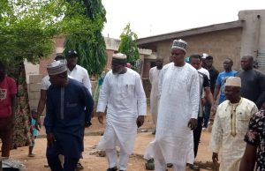 Kwara Utd visit goalkeeper Lateef Ishola and family over father’s death