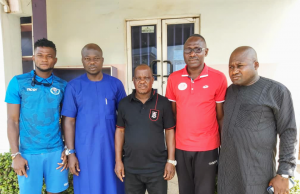 WARRI WOLVES PAY CONDOLENCE VISIT TO NASARAWA UNITED OVER PLAYER’S DEATH