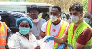 Covid-19 Amokachi distributes relief materials