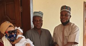 Kwara United GM Bashir Badawiy visits his community, gives Onira and dwellers Ramadan gifts