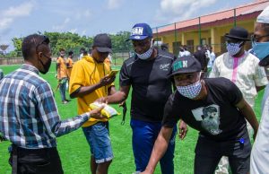 Football Intermediaries begin distribution of free facemasks to grassroots teams