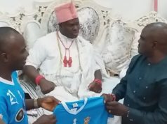 OONI OF IFE, OBESERE ENDORSE BURUJ SPORTS ACADEMY NEW SEASON JERSEY AHEAD OF UK TOURNEYS & TRIALS AND ALSO RE-AFFIRMS THE SUPPORT OF IYA ADURA