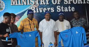 Ottasolo Donates Tracksuits and Hood to Rivers United