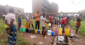 EDO 2020: Athletes Struggle For Water In Benin City