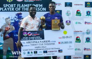 NPFL: Rock Solid Defender Adeyinka Najeem Celebrates Player Of The Season Award With Teammates