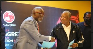 Pinnick Pours Encomiums On Chief Adebutu As NFF, Baba Ijebu Seal Partnership