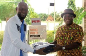 NPFL: Governor Ikpeazu Receives Finidi George, Describes Him As A Football Icon