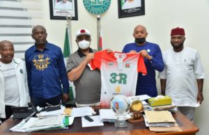 NPFL: Gov Uzodinma Unveils Heartland Jersey, Assures Heartland Of Governments’ Support