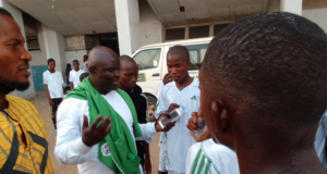 Moses Amata Motivates Students At Lagos National Stadium