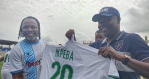 Victor Ikpeba Presents Bet9ja CEO Hon. Kunle Soname His Jersey of 20years Old To Honour His Birthday