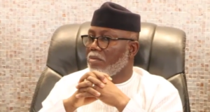 NPFL 2021/22 : Aiyedatiwa Meets Stakeholders To Scale Up Support For Team