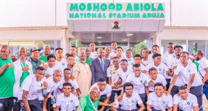 Sunday Dare Hosts Victorious Flying Eagles Team in Abuja …Charges Team To Work Towards Conquering Africa