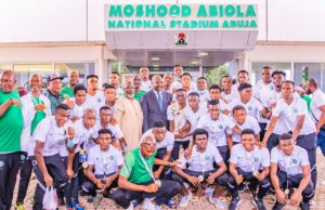 Sunday Dare Hosts Victorious Flying Eagles Team in Abuja …Charges Team To Work Towards Conquering Africa