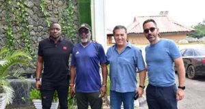 Super Eagles Coach Pays Visit To Kwara United