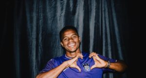 Ishaq Abdulrazak: Anderlecht confirms the signing of Nigerian youngster