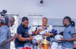 Moses Simon Extends Love To Home State Of Benue, As Benue’s First Family Receives Super Eagles Captain