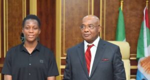 Governor Uzodimma Warmly Receives Chiamaka Nnadozie, Rewards Her, Five Others With N5 Million Each