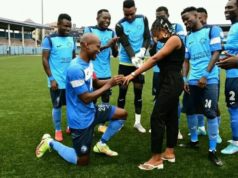 Enyimba’s Captain Austin Oladapo Propose To Longtime Girlfriend During Matchday 37 Clash With Dakkada FC