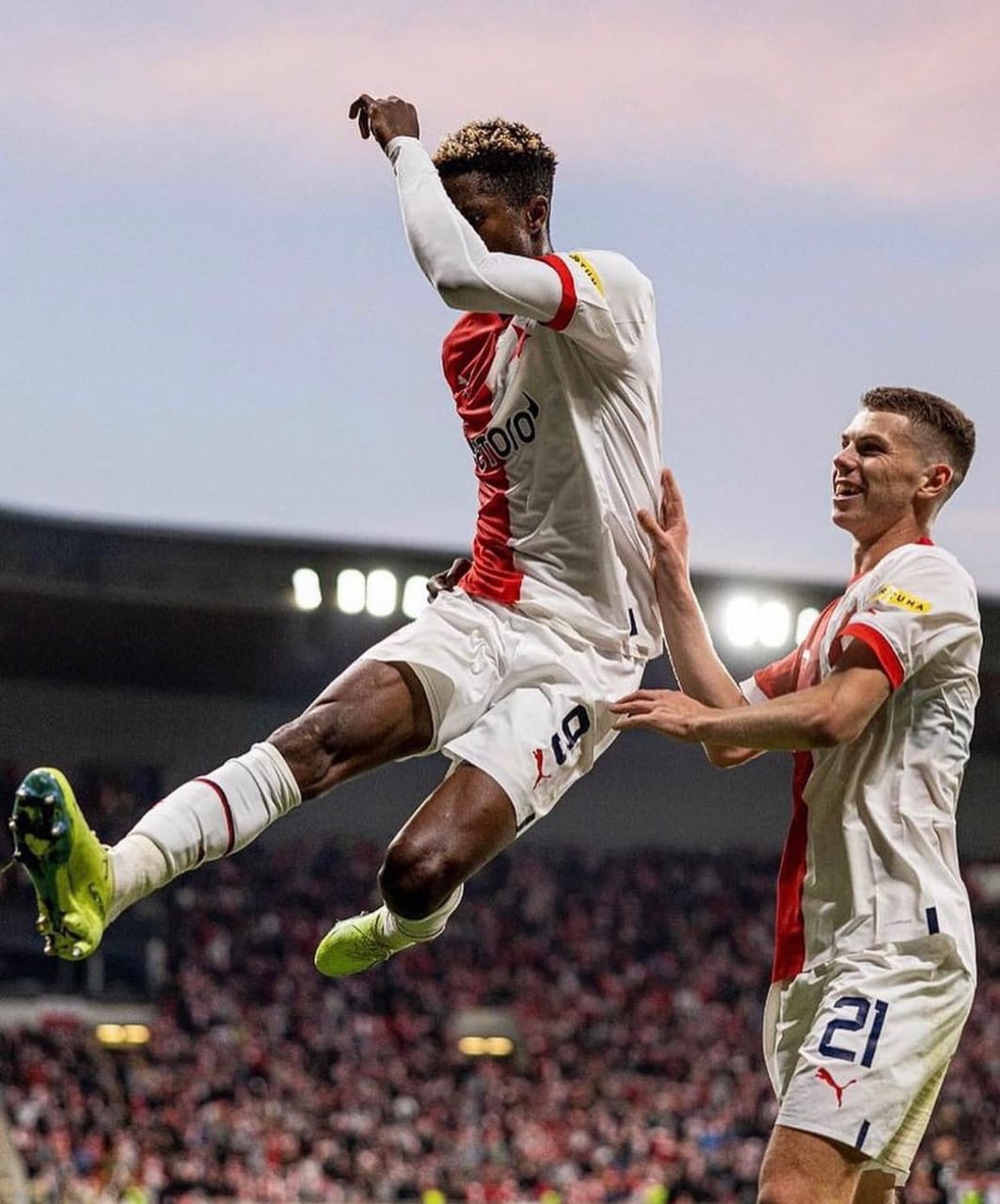 Peter Olayinka scores in Slavia Prague's 5-1 demolition of FK Teplice -  MAKING OF CHAMPIONS