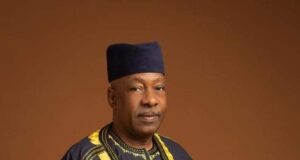 Abba Yola Receives Pan-African Icon Of Sports Renaissance Award