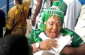 U-23 Victory: FFCN Boss, Ogunfuwa Congratulates NFF, Sports Ministry As Members Sprayed Her Cash … Thanking Squadron For Their Support