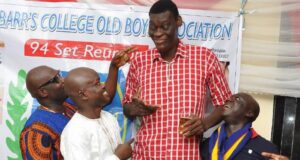 SFCOBA 94 Set Felicitates With The Tallest Man In Nigeria Afeez Agoro On Birthday Occasion, Sends Goodwill Messages