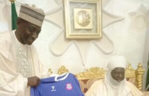 Emir Of Minna Showers Royal Blessings On Bala, As Tornadoes Coach Gets Fan Award