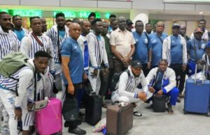 CAF CC : Nigerian Ambassador Receives Rivers United FC At The Airport