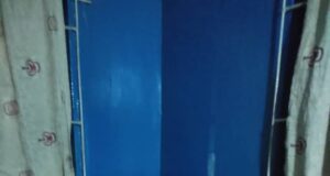 Nigeria Tallest Man Cries Out To Nigerians For Financial Support After Chronic Arthritis Diagnosis As Saint Finbarrs College Old Boys Pays Him Visit