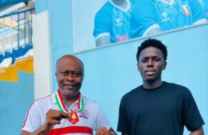 Ebenezer Akinsanmiro In Remo Stars To Say Thank You