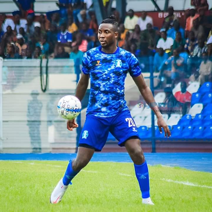 Transfer: Enyimba Nears Signing Of Defender Desmond Ojietefian From Shooting Stars