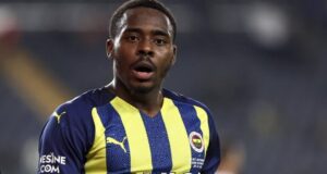 Bright Osayi-Samuel Remains Focused Amid Transfer Speculations