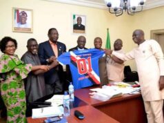 Alia Receives In Audience Lobi Stars Management At Government House… As Lorfa Presents The Club’s New Jerseys To The Governor