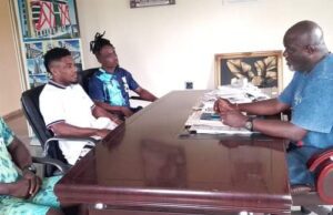 Super Eagles Winger, Anayo Iwuala Pay Courtesy Visit To Ughelli North Local Government Chairman