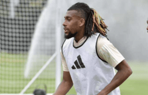 Alex Iwobi Returns To Fulham FC Training After Hamstring Injury