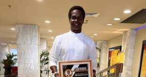 Hajji Gaffar Olawale Liameed Dedicates FUBS Personality Award To Nigerian Youths