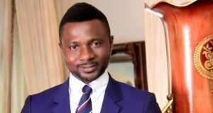 “He Deserves It”- Julius Aghahowa Commends Victor Osimhen’s CAF Player Of The Year Win