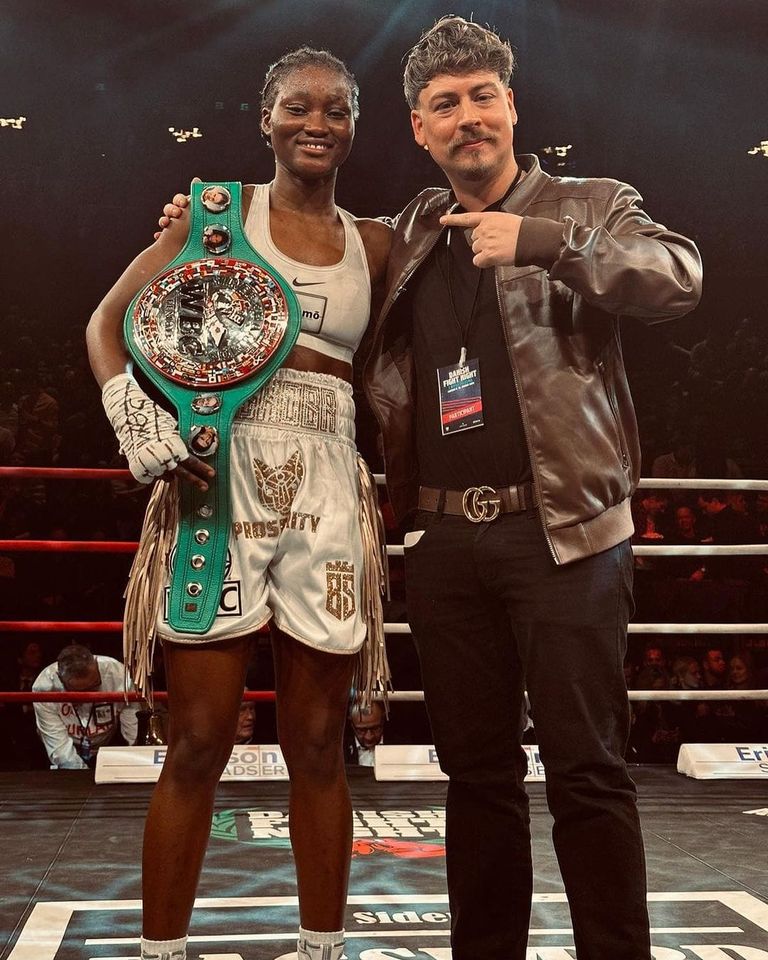 Elizabeth Oshoba Makes History As First Nigerian Female Boxer To Clinch  World Title