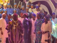 Breaking News: Obesere Fulfills Multi-Million Naira Land Promise To All Band Members, Gifts House To Sharafa Salawudeen At 60th Birthday Celebration