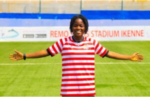 Ogundele Celebrates First Trophy Win with Remo Stars Ladies
