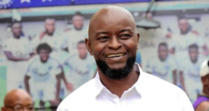 “Never Give Up”: Finidi George Delivers a Life Lesson Beyond Football