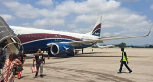 “Something Is Strange at Arik Air”—Passenger Shocked Again As Economy Class Feels Like Business