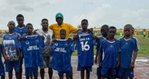 Forgotten Super Eagles Winger Anayo Iwuala Donates Jerseys, Footballs to Grassroots Clubs in Ughelli