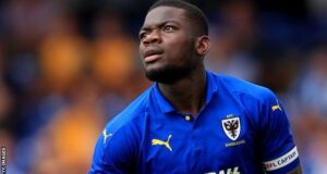 Deji Oshilaja Extends Mansfield Contract; As Barnet’s Coach Welcomes Chinedu, Jaiyesimi
