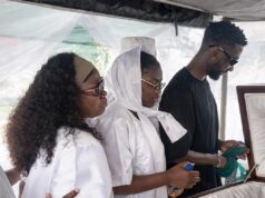Tears Flow Freely: Wilfred Ndidi, Siblings Unable to Contain Grief at Father’s Final Farewell