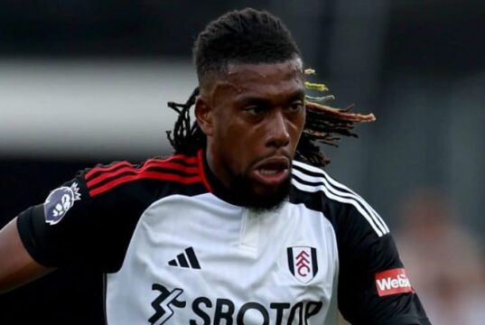 Carragher Hails Alex Iwobi as a ‘Manager’s Dream’