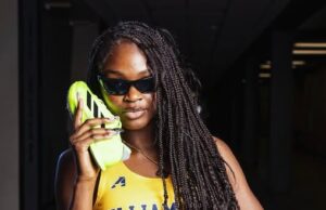 Adedoyin Aderibigbe Sets Double School Records at Heart of America Championships